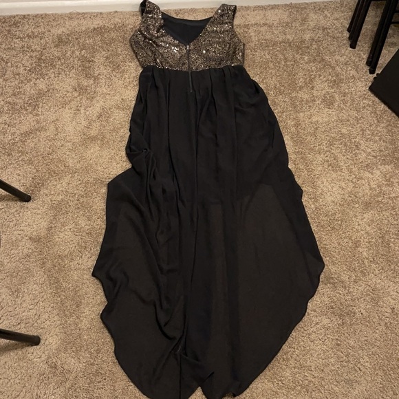 Black Dress - Picture 5 of 7